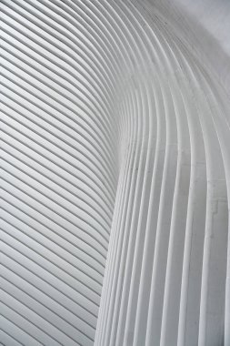 ABD, New York, 04.04.2023. Dünya Ticaret Merkezi İstasyonu New York Manhattan gökdelenleri Santiago Calatrava Oculus modern mimarisi. New York metrosunun içinde. New York Şehri metrosu