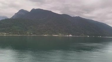 Şili 'deki Puyuhuapi, Chaiten Patagonia' ya seyahat