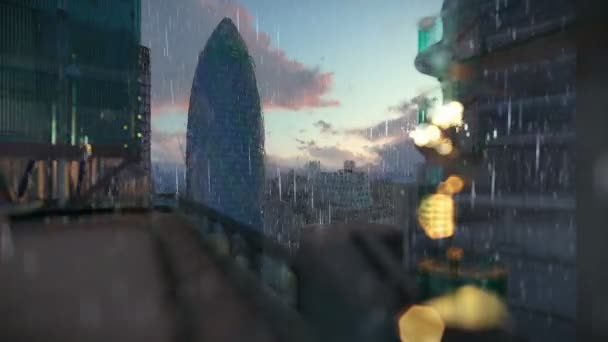 Londra ad alba, piove, sede di riassicurazione Swiss, The Gherkin — Video Stock