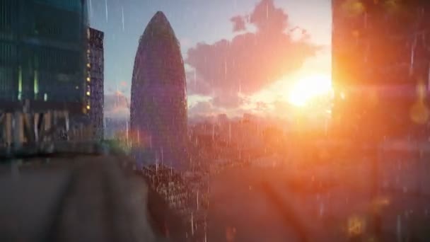 London at sunrise, raining, Swiss Reinsurance Headquarters, The Gherkin, zoom in — Stok Video