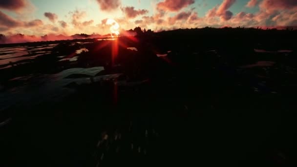 Vôo acima da cidade de noite ao nascer do sol — Vídeo de Stock
