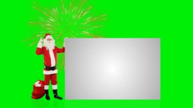 Noel Baba beyaz bir çarşaf sunan çanı sallıyor, havai fişeklere karşı, Yeşil Ekran Chromakey