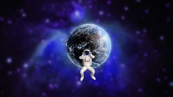 Astronauta Obracający Się Wokół Planety Ziemia Przeciwko Gwiaździstym Wszechświatom — Wideo stockowe