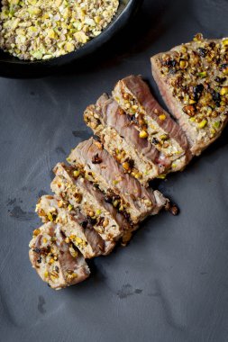 Dukkah soslu kuzu