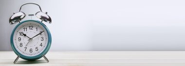 Alarm saati sabah uyanma zamanı