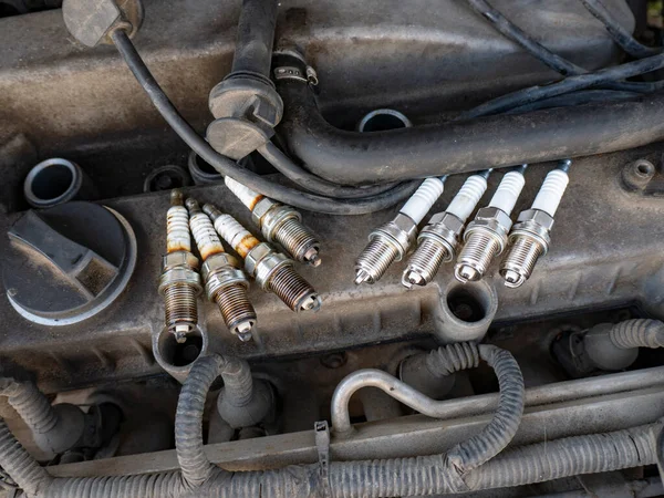 Old New Car Spark Plugs Engine Background — Stock Photo, Image