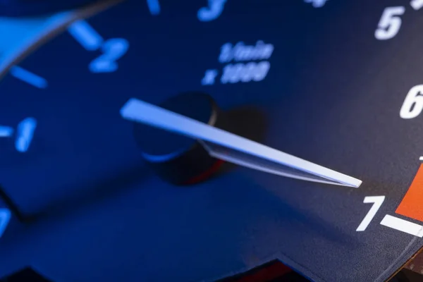 Car Panel Tachometer Engine White Arrow Close Image Illuminated Dashboard — Stock Photo, Image