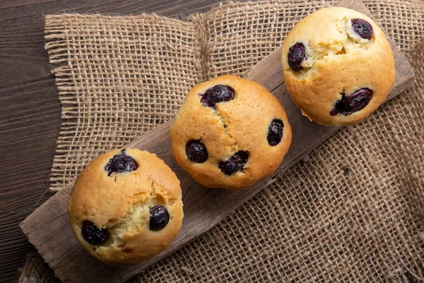 Muffins Chocolate Com Mirtilo Mesa Madeira — Fotografia de Stock