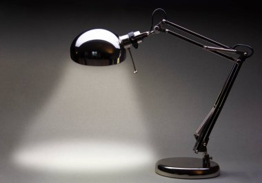 Aydınlatılmış lamba Vintage biçimi siyah üzerine izole