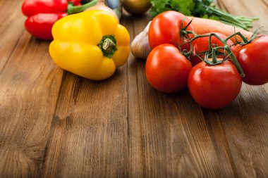 tablo üzerinde sebze