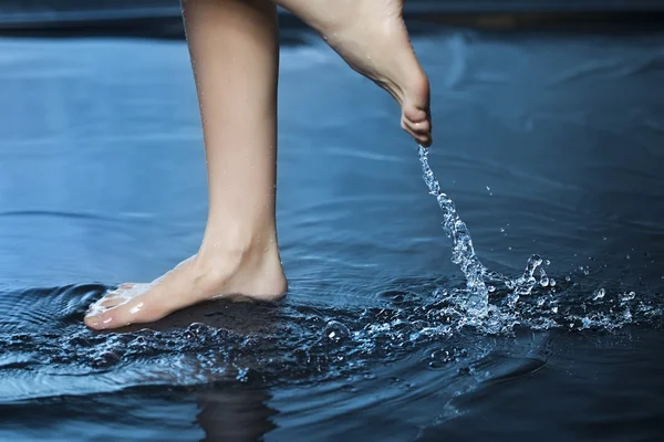 Water in de hand — Stockfoto