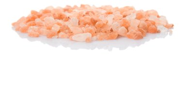 Himalaya kaya tuzu beyaz arka plan üzerinde beyaz kase