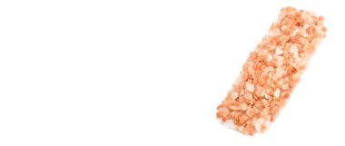 Himalaya kaya tuzu beyaz arka plan üzerinde beyaz kase