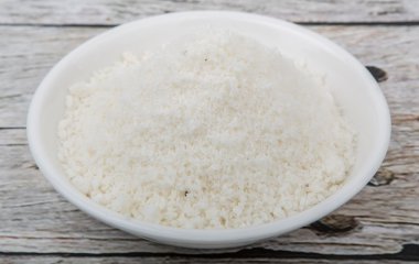 Kurutulmuş Hindistan cevizi tozu