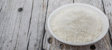 Kurutulmuş Hindistan cevizi tozu