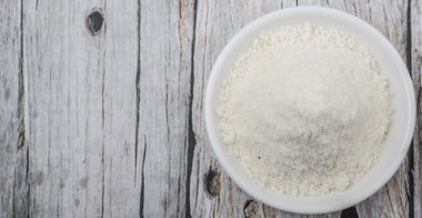 Kurutulmuş Hindistan cevizi tozu