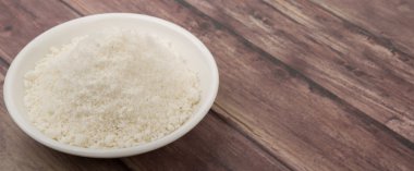 Kurutulmuş Hindistan cevizi tozu