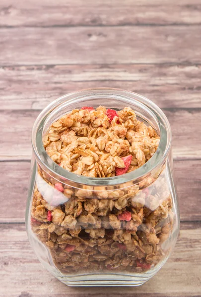 Cereal de café da manhã em frasco de vidro — Fotografia de Stock