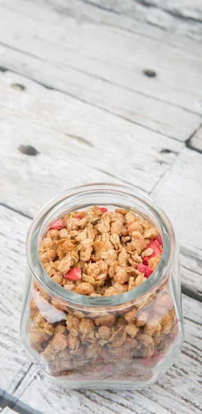 Céréales de petit déjeuner dans un pot en verre — Photo