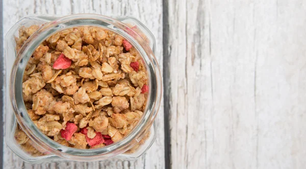 Céréales de petit déjeuner dans un pot en verre — Photo