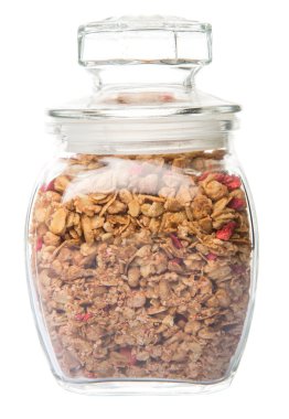 Kurutulmuş frambuaz adet cam beyaz arka plan üzerinde Mısır gevreği