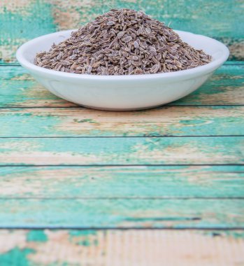 Kurutulmuş anason tohumu