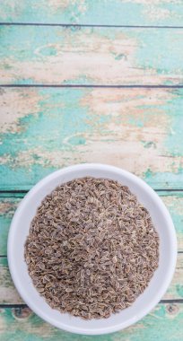 Kurutulmuş anason tohumu