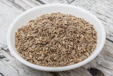 Kurutulmuş anason tohumu