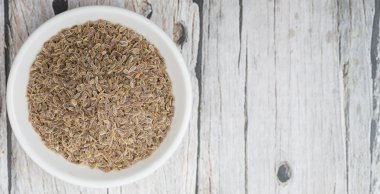 Kurutulmuş anason tohumu