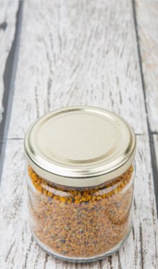 Arı polen Mason kavanoza