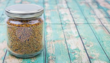 Arı polen Mason kavanoza