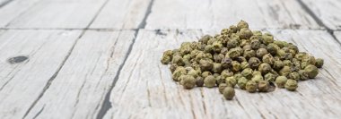 Yeşil biber kurutulmuş