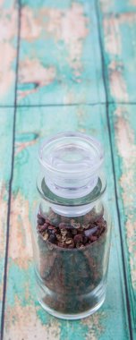 Cam şişe Szechuan biber