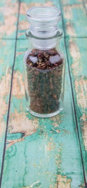 Cam şişe Szechuan biber