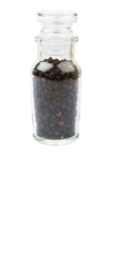 Cam şişe içinde kara biber