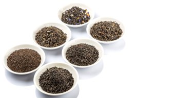 Siyah çay çeşitli