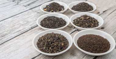 Siyah çay çeşitli