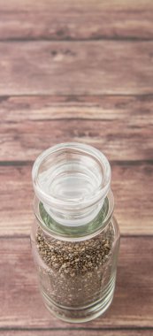 siyah-beyaz chia tohumu