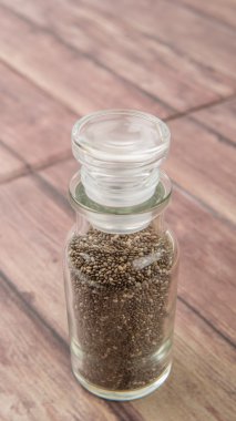 siyah-beyaz chia tohumu