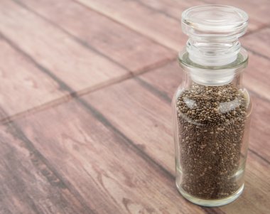 siyah-beyaz chia tohumu