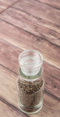 siyah-beyaz chia tohumu