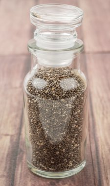 siyah-beyaz chia tohumu