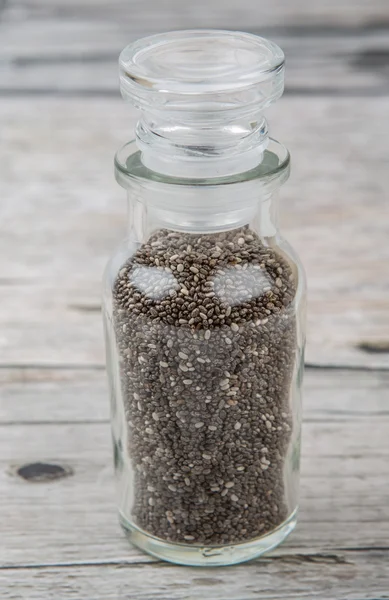 Sementes de chia preto e branco — Fotografia de Stock