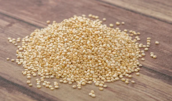 Grains de quinoa blanc — Photo