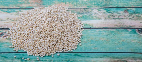 Beyaz quinoa tahıl