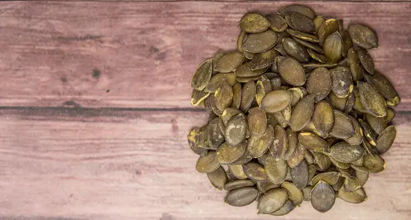 Roasted pumpkin seeds — Stock Photo, Image