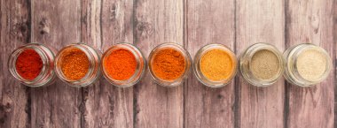 Sıcak ve baharatlı baharat toz