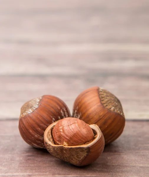 Lískové Ořechy Dřevěném Pozadí — Stock fotografie