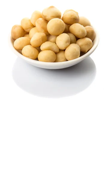 Soyulmuş macadamia nut — Stok fotoğraf