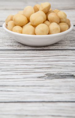 soyulmuş macadamia fındık